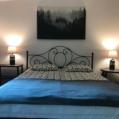 Nad Potokiem * Miedzygorze